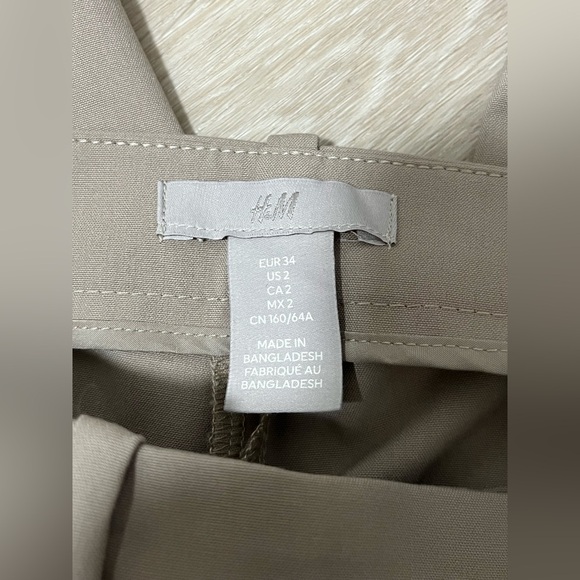 H&M Beige Brown Tan Trousers Wide Leg Pants - Picture 7 of 8